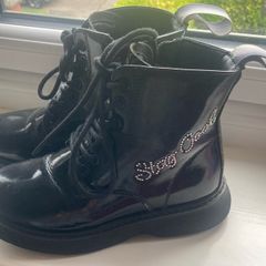 Girls faux leather boots size 31