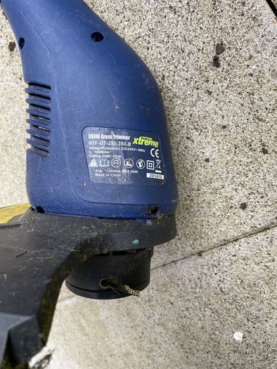 Electric /plug in grass strimmer only used a handful of times