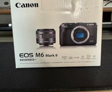 Canon Eos M6 Mark Ii + Ef-m 15-45mm F3.5-6.3 Is Stm Lens + Evf-dc2 Viewfinder