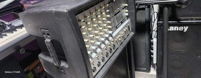 POWER AMPLIFIER  for part or repair