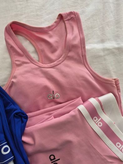 alo top and leggings xs