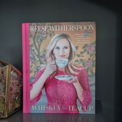 Reese Withersoon - Whiskey in a teacup