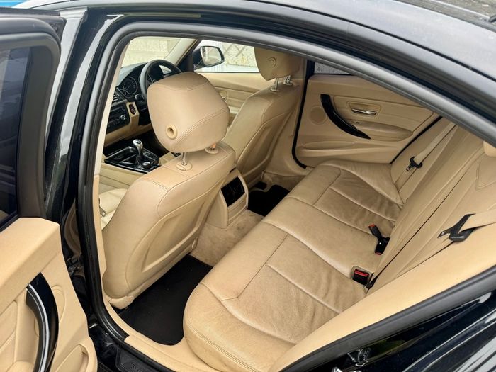 2012 BMW 3 Series