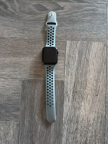 Apple Watch SE, Nike edition 44mm