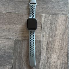 Apple Watch SE, Nike edition 44mm