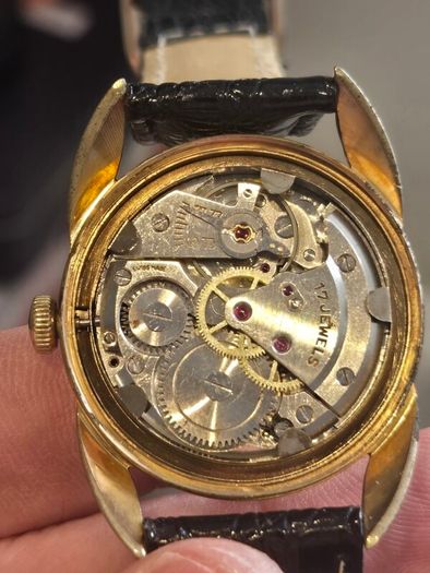 Sully Watch Felsa 465 movement