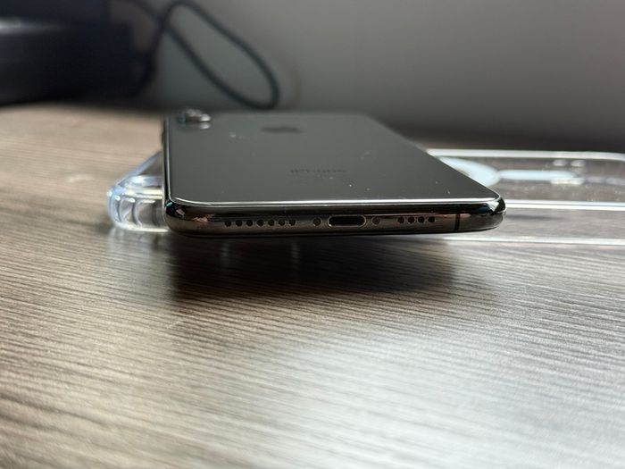 iPhone XS Max 64GB Unlocked 99% battery life