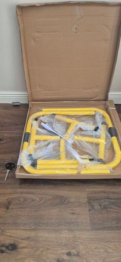 brand new set of dip bars