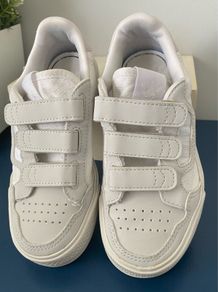 Adidas Boys Trainers (UK 11 Junior)