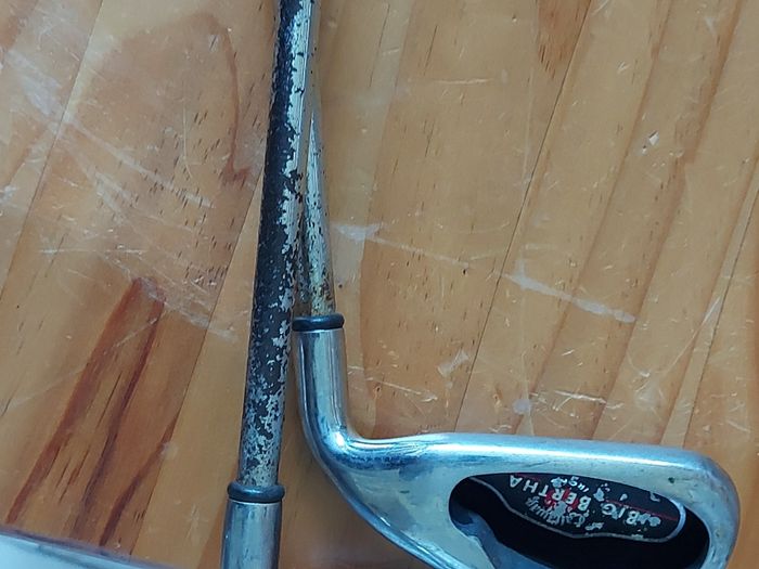 2 Big Bertha Golf Clubs, 6 Iron and 7 Iron, in reasonable condition, see pictures