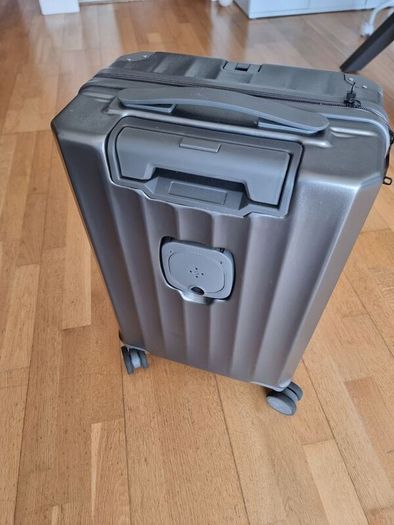 20inch carry-on suitcase