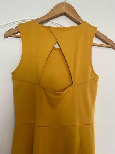 H&M dress size small