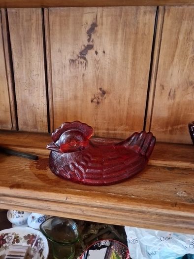 nesting hen glass dish