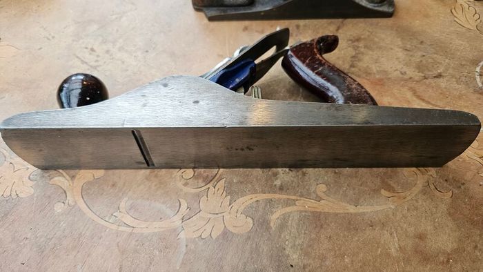 Lot of woodworking tools, incl. planes and chisels