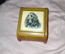Tobacco tin