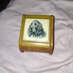 Tobacco tin