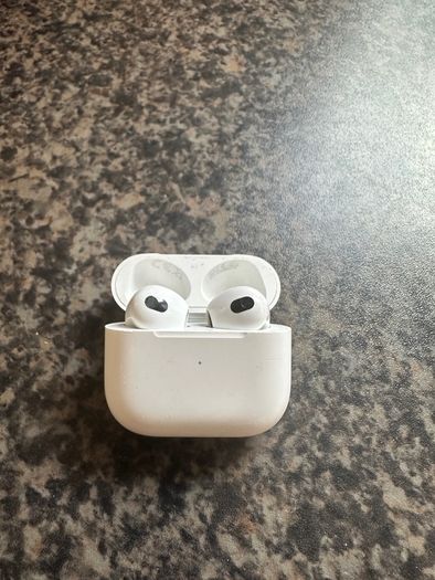 Apple Airpods Gen 3