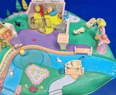2  Vintage Polly Pocket Bundle