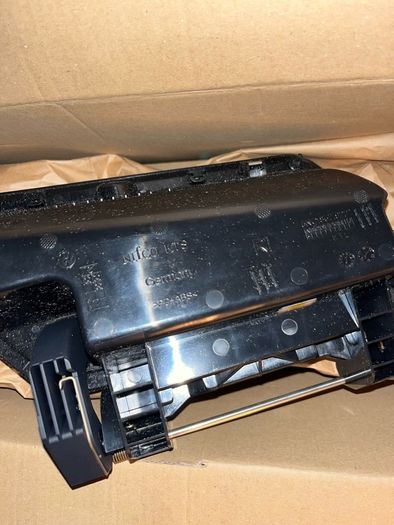 Genuine VW Tiguan 2016-on dashboard top stowage compartment RHD 5NC857922A 81U