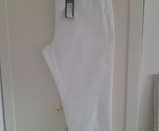 New with tags white M&S chino trousers