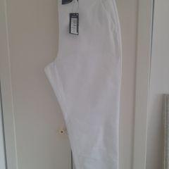 New with tags white M&S chino trousers