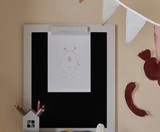 shelf detail blackboard