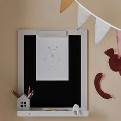 shelf detail blackboard