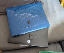 2 file folders
