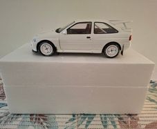 FORD Escort RS Cosworth Gr.A Group A 1994 Ottomobile - 1/18 - New In Box