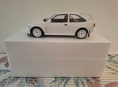 FORD Escort RS Cosworth Gr.A Group A 1994 Ottomobile - 1/18 - New In Box