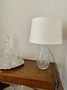 Crystal table lamp