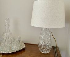 Crystal table lamp
