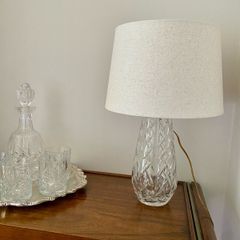 Crystal table lamp