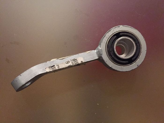 Front Left Anti Roll Bar Link (Mercedes E Class)