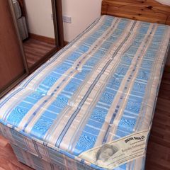 Single bed 6ft2 by 3ft