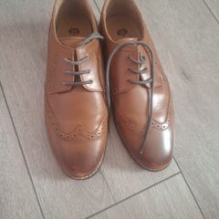 Boys casual shoes size UK 4/37