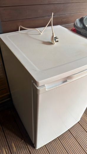 Compact Mini Fridge Perfect for Single Room Student Accommodation