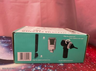 Small wireless vacuum cleaner