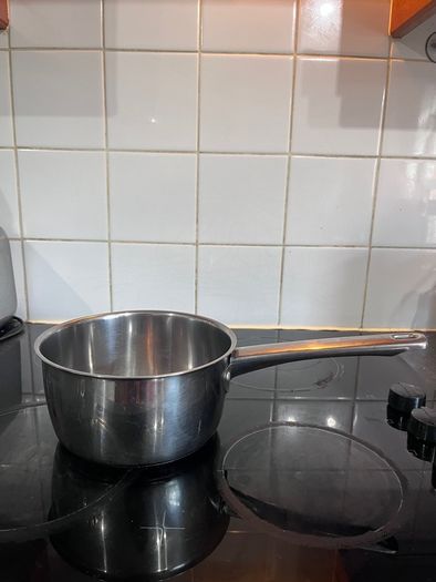 Kitchen Cookware Bundle - Pots, Frying Pans, Baking Tray & Bowls