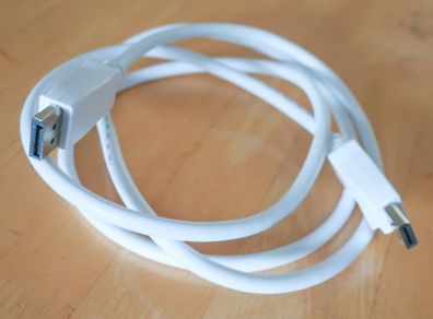 DisplayPort Cable
