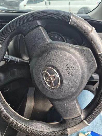 2013 Toyota Vitz