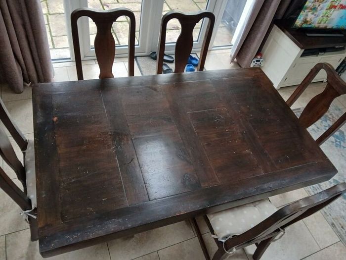 Table and 6 chairs