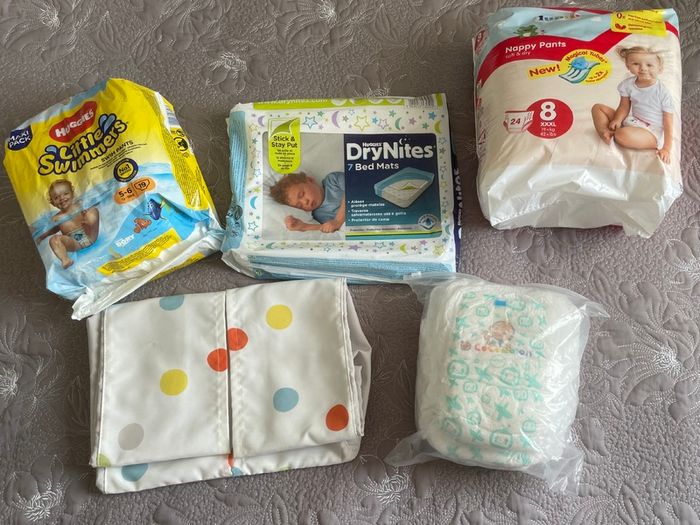 Nappies pants / mats