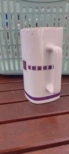 Silk Cut Purple advertising, water jug ,collectors item,,little chip on rim overall good,see pictures for condition, collectors item,,sold as seen