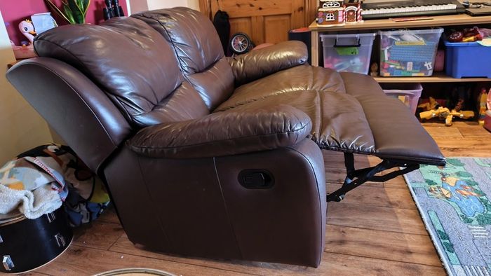 Two Seater Reclining Brown Leather Couch Recliner Sofa