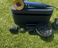 dyson supersonic hairdryer with case