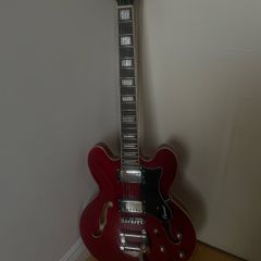 Hartwood Revival Vibrato Semi Acoustic Guitar, Cherry Red