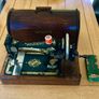 Singer Sewing Machine Image 7