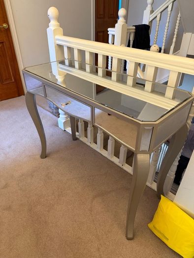 Mirror table