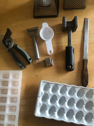 Mix of kitchen utensils